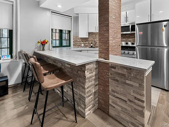 5th image of 2160 E Tremont Avenue #3B