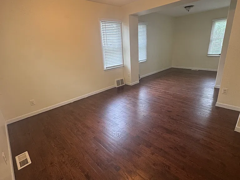 2260 Cummings Ave — Photo 14