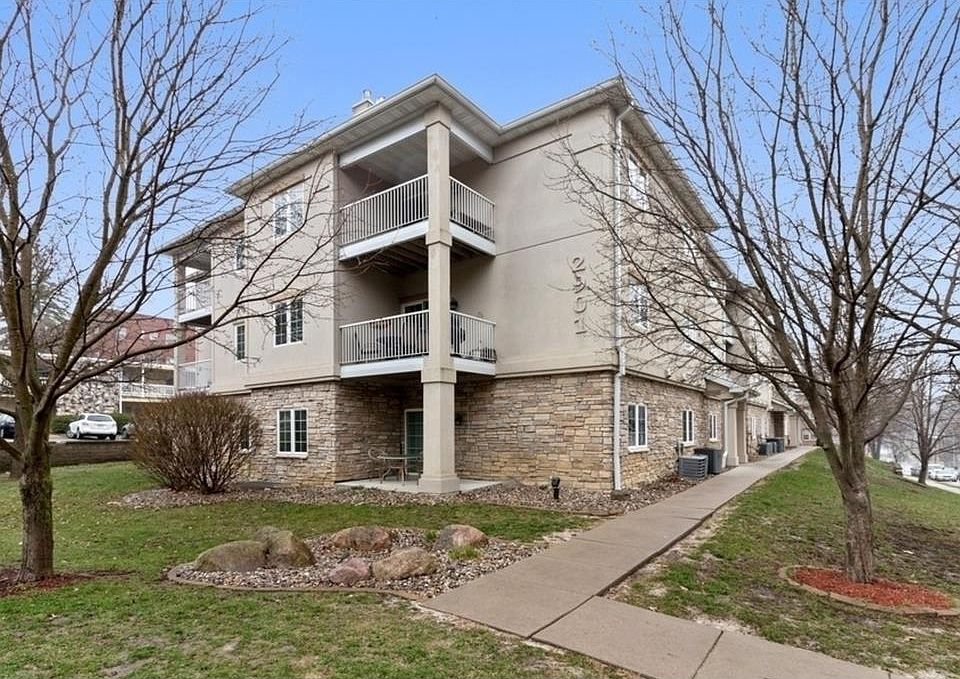 1st image of 2901 Grand Ave APT 103