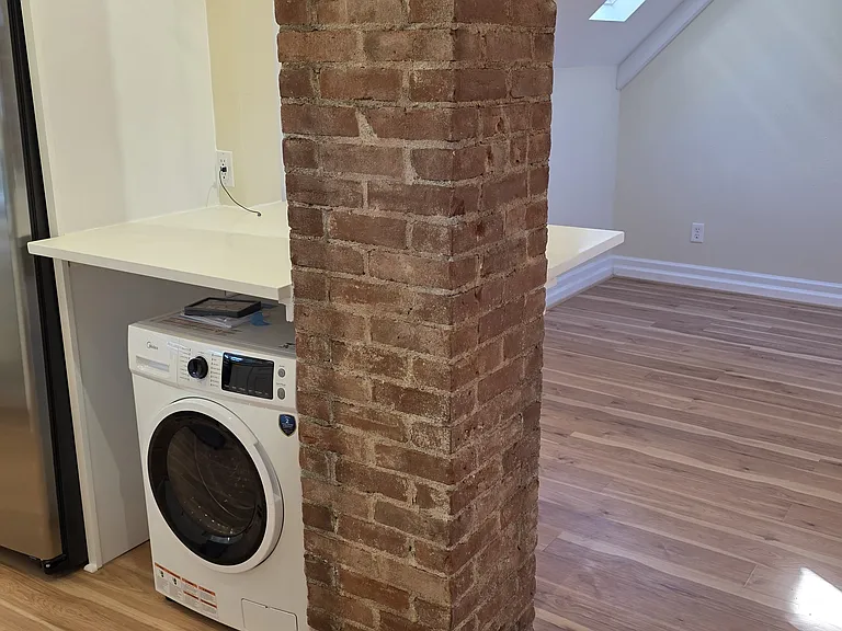 7458 N Jordan Ave #B — Photo 22