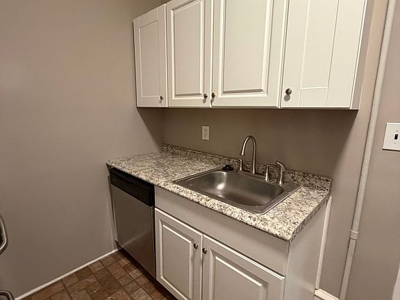3rd image of 206 S White Horse Pike #A