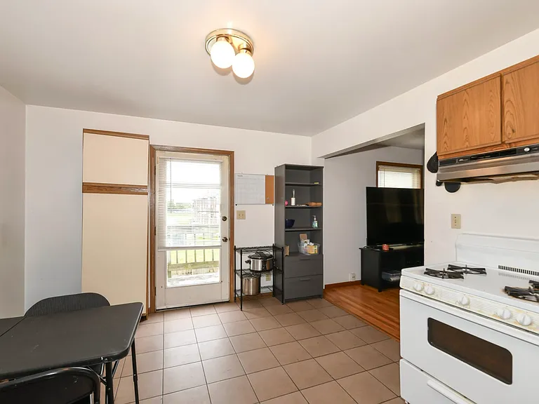 2911 E Vogel Ave #B — Photo 8