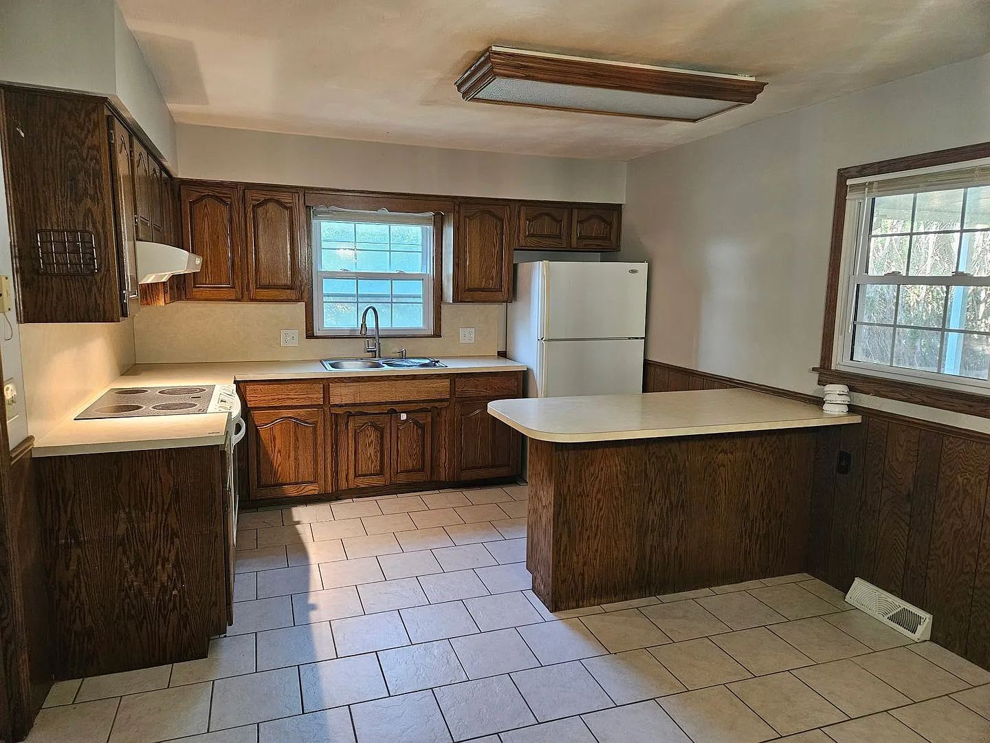 North Springfield 2 Bedroom — Photo 3