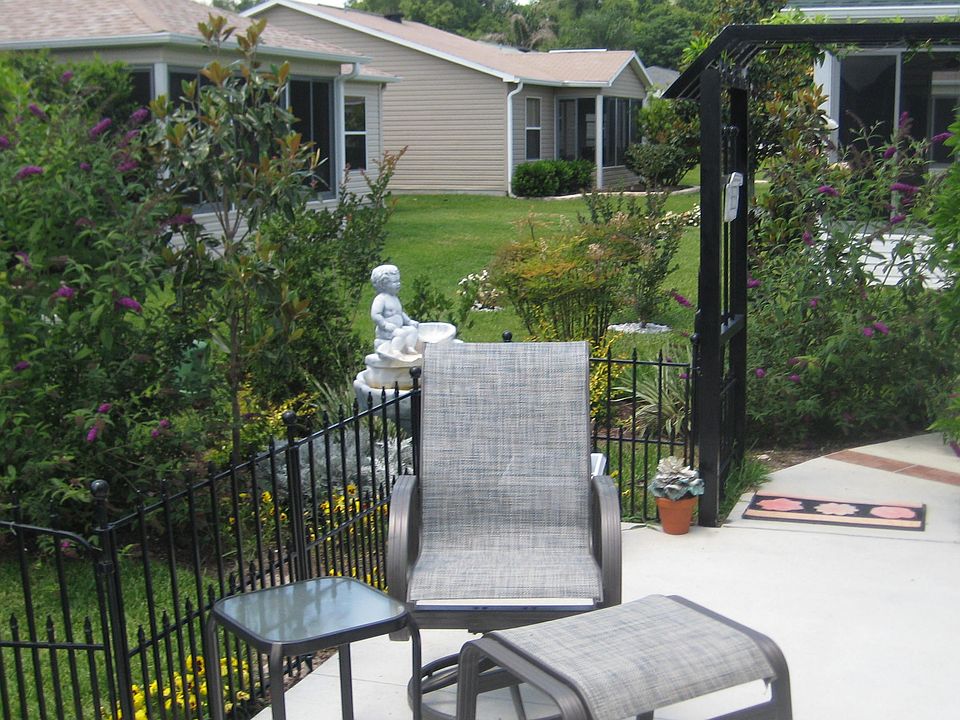 Patio Area with awning