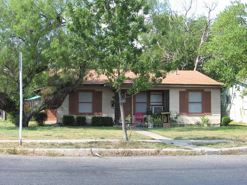 2555 Cincinnati Ave