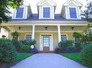 2212 Parkview Ln NW, Atlanta, GA 30318