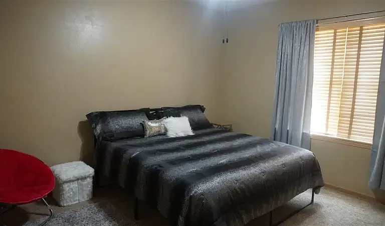 1092 Walnut Ave #210 — Photo 15