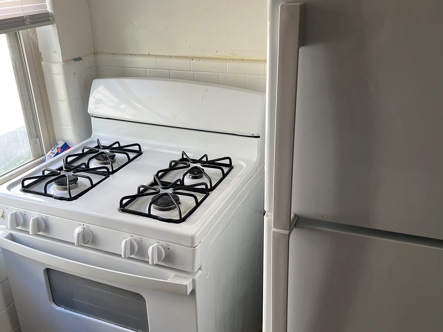 2 bed, 965 sqft, $985 — Photo 2