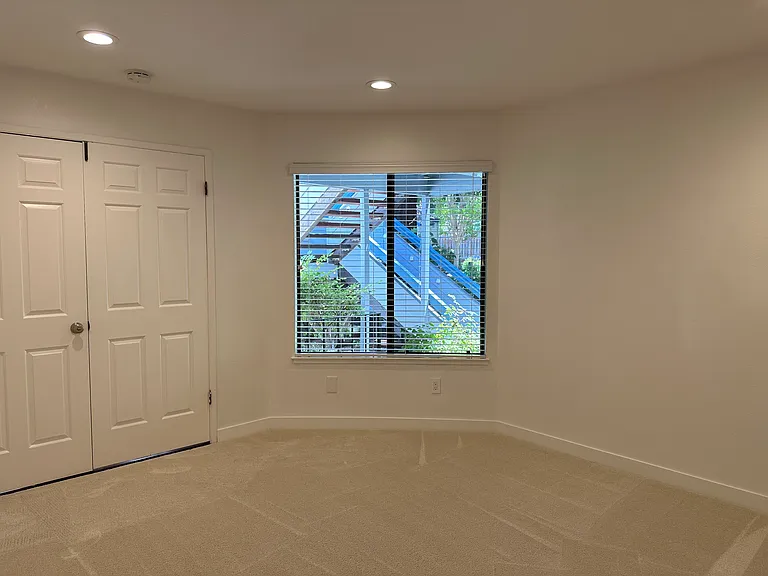248 Walker Dr #5 — Photo 12