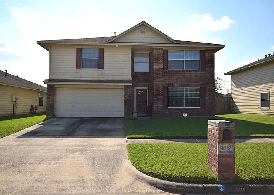 1st image of 9018 Garden Breeze Dr