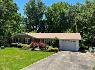 4207 Kerwick Dr, Greensboro, NC 27409