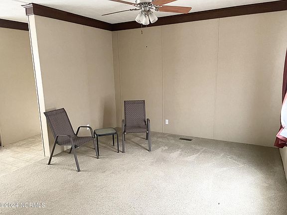 3rd image of 506 Maple Lane