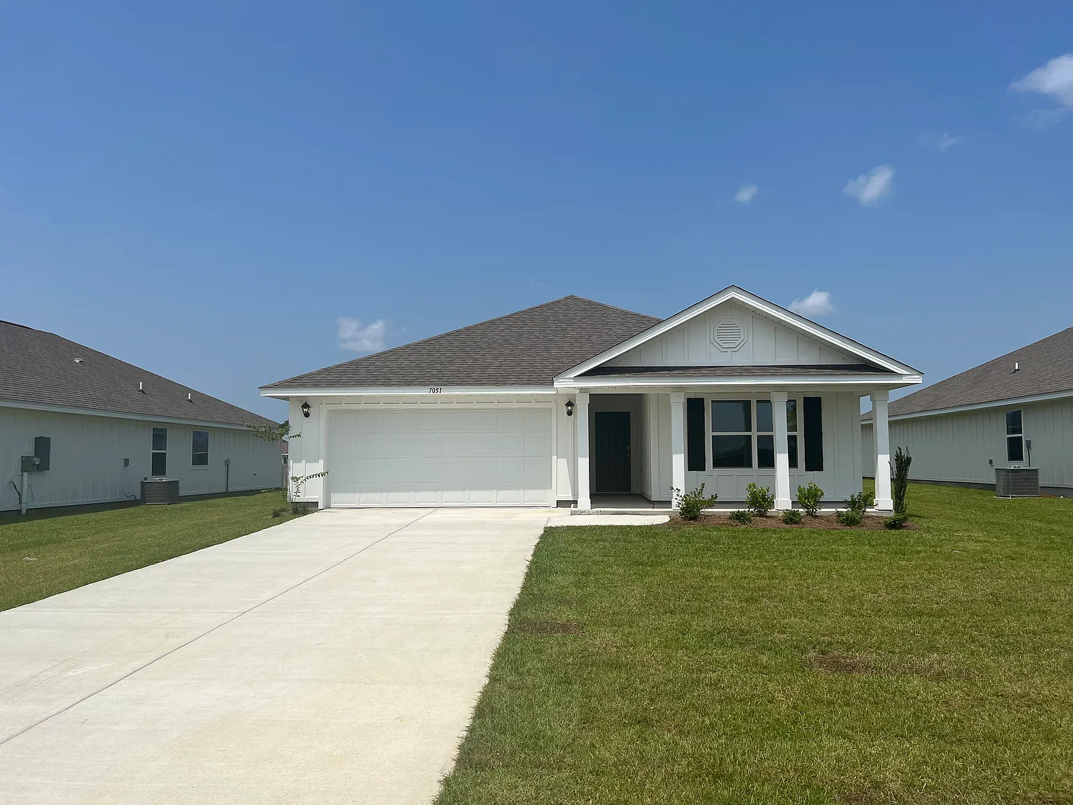4 bed, 2.0 bath, 2031 sqft, $2,200 — Photo 1