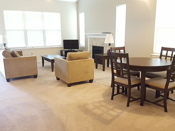 4th image of 1122 Magnolia Bnd