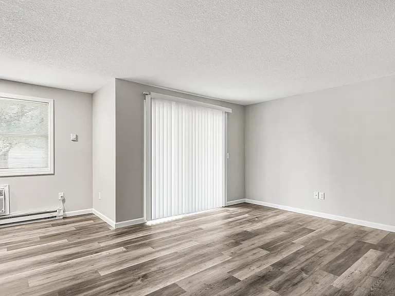 The Meridian Apartments — Photo 42