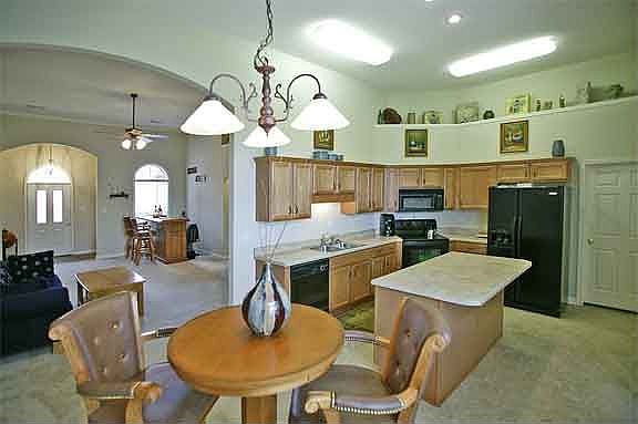 Huge Kitchen w/ Island