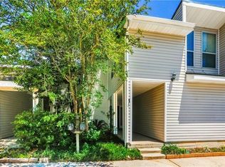 8 Caribbean Ct, Mandeville, LA 70448