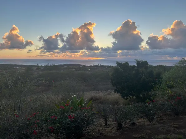 300 Kaula Rd, Maunaloa, HI 96770