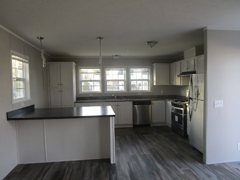2nd image of 32200 45th St #108