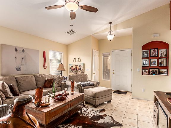 4th image of 1100 S 232ND Avenue