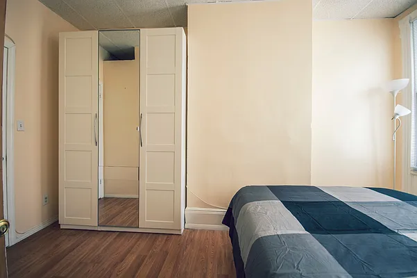 Rented by Apple Realty Group Corp | media 8