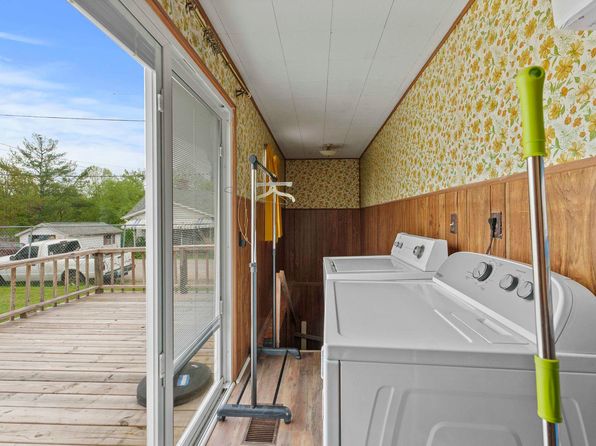 502 Ellington Ct, Ashland, KY 41101