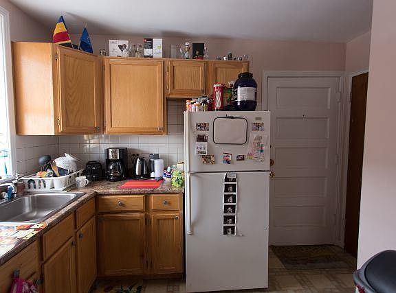2nd image of 2413 W Farragut Ave APT 01A