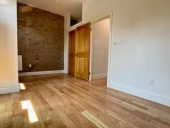 Rented by Nest Seekers International