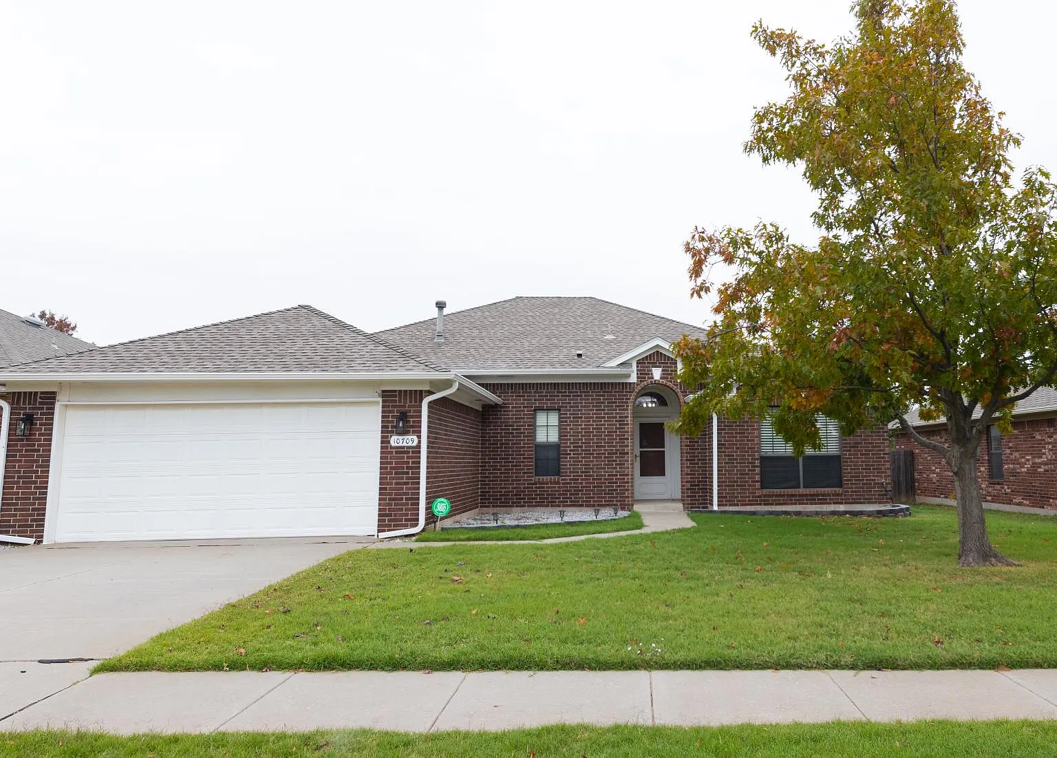 3 bed, 1636 sqft, $1,750 — Photo 1