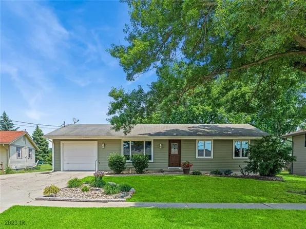 426 N Clark St, Pleasantville, IA 50225