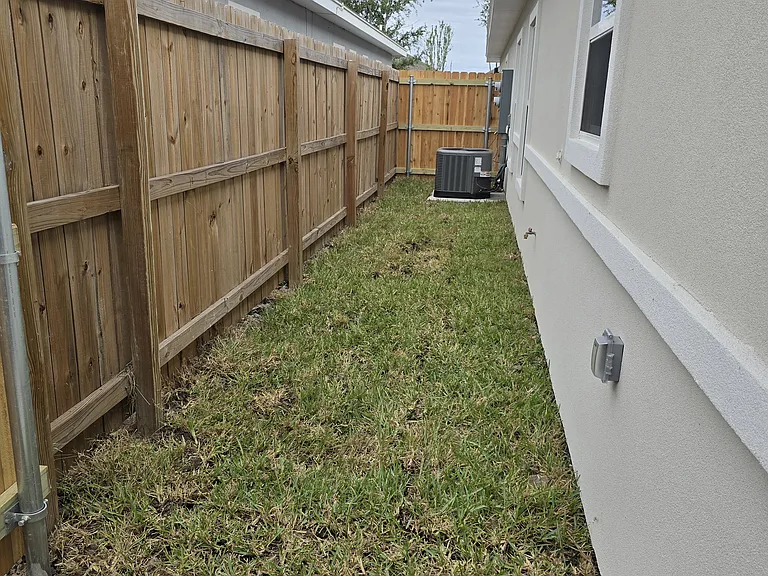 919 N Abbey Ave #3 — Photo 12