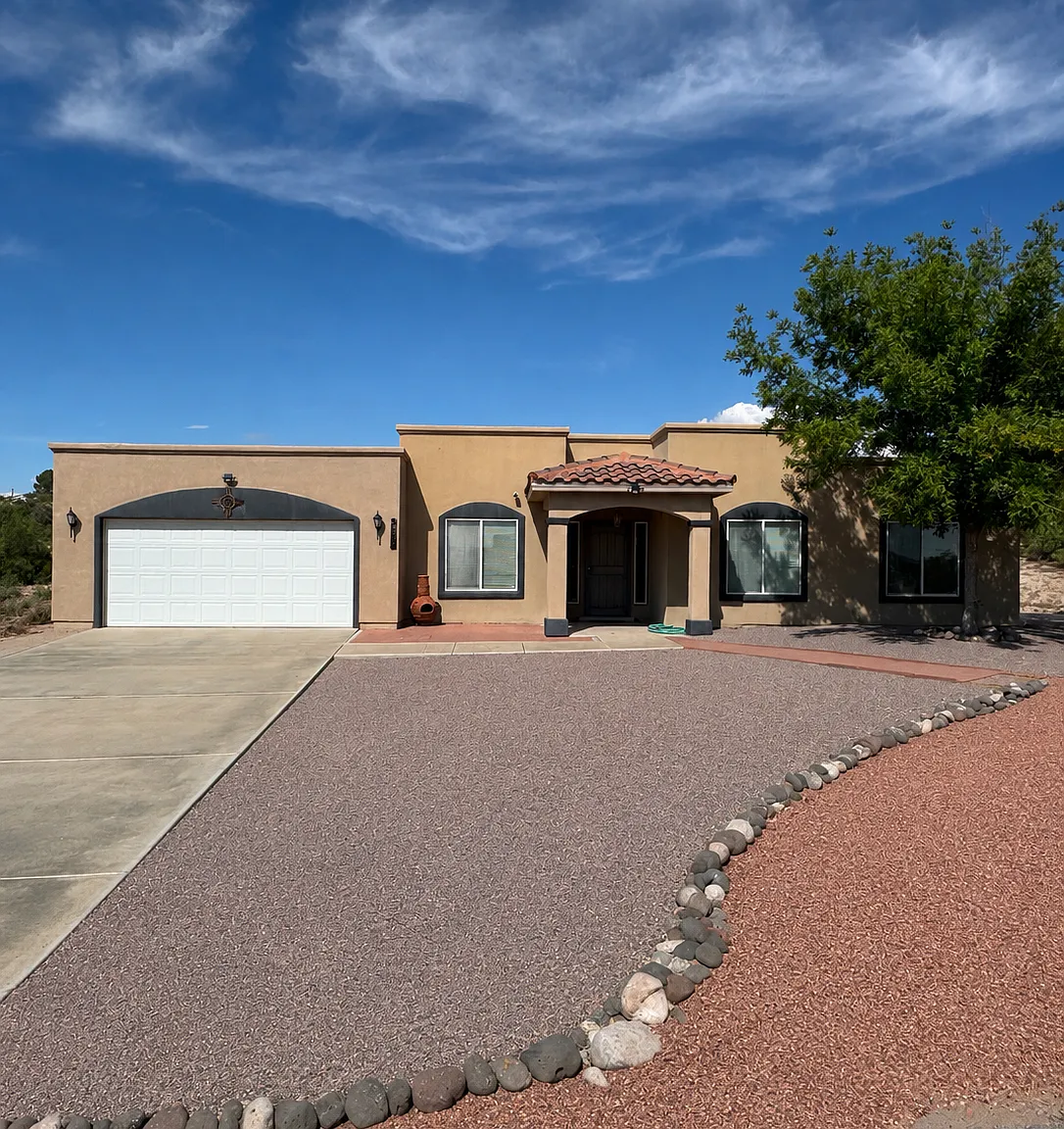 5152 Comanche Trl — Photo 1