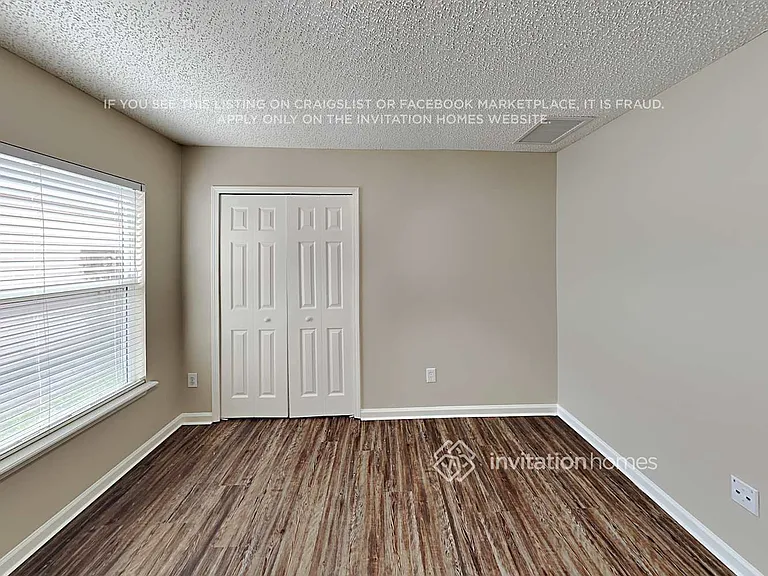 1325 River City St — Photo 11