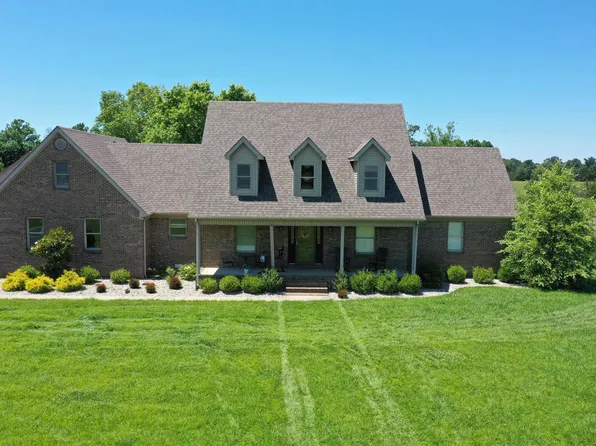 824 Mullins Ln, Benton, KY 42025