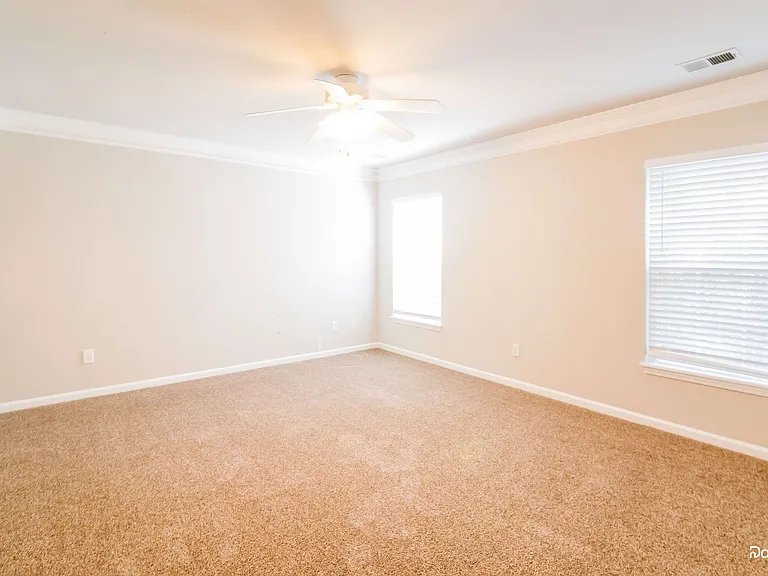 214 Breckingridge Dr — Photo 12