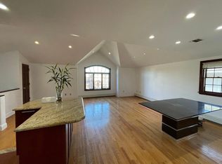 15716 16th Ave FLOOR 2, Whitestone, NY 11357
