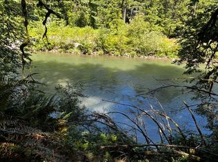 58301 E Sleepy Hollow Dr, Sandy, OR 97055