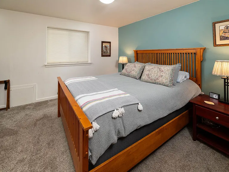 2010 NW Cascade View Dr — Photo 7