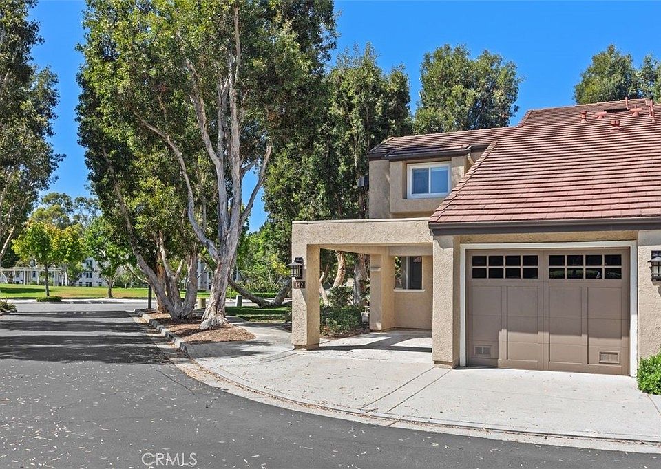 1st image of 142 Stanford Ct #71