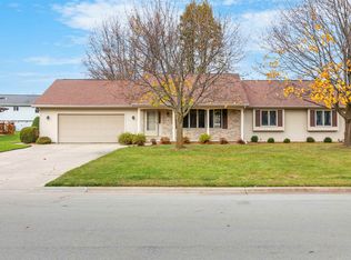 631 Schmidt Ave, Seymour, WI 54165