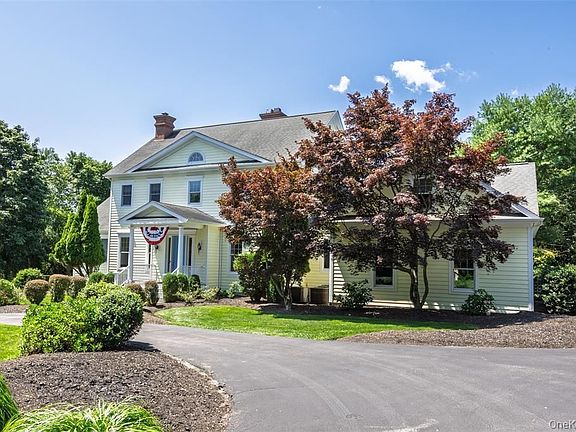 2nd image of 1492 Skunk Ln