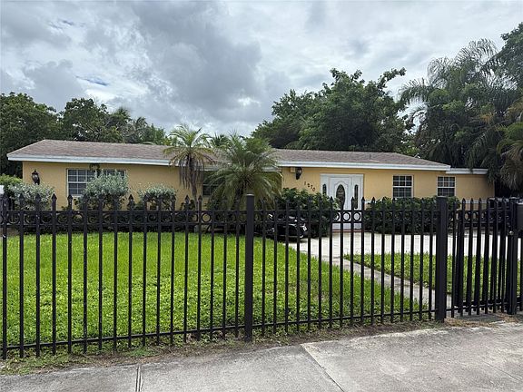 2nd image of 1270 NW 111th Street