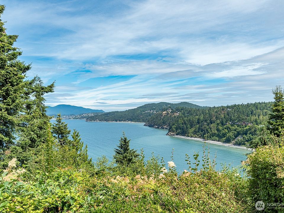 1st image of 4053 Edith Point Road
