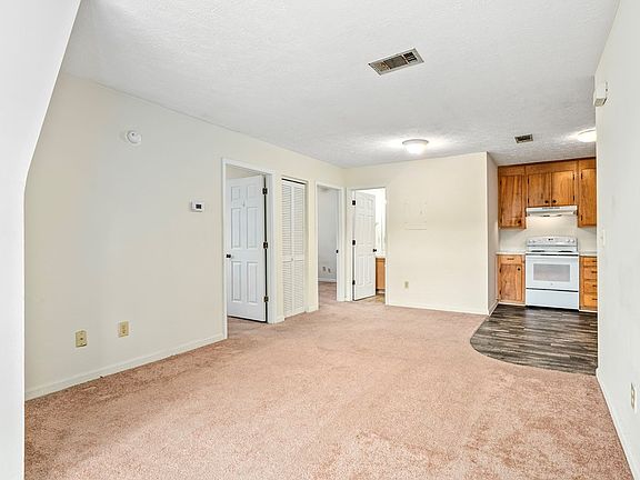 5th image of 210 N Ross St APT K
