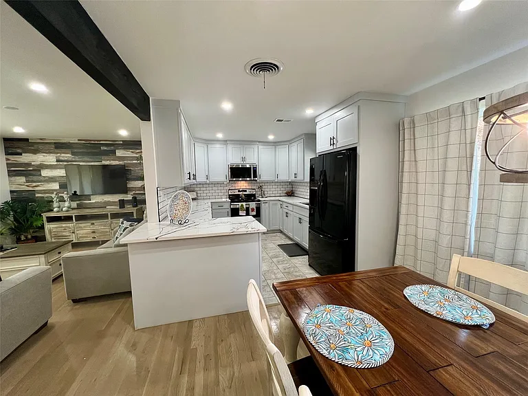 1113 Eric Ave — Photo 11