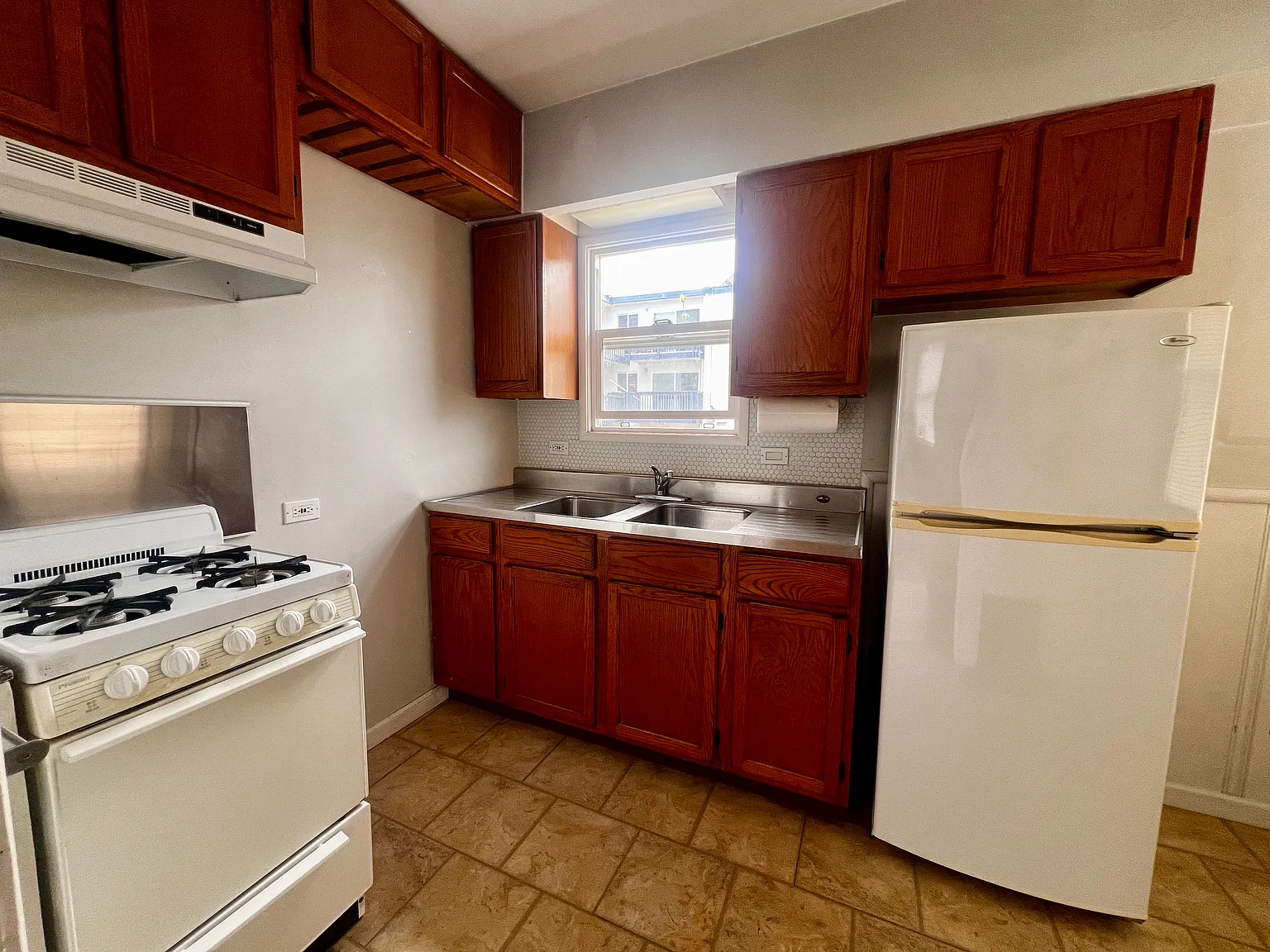 1 bed, 530 sqft, $2,200 — Photo 1