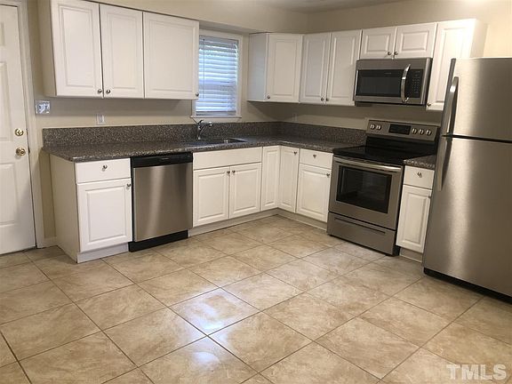 3rd image of 1727 Morehead Ave APT 103