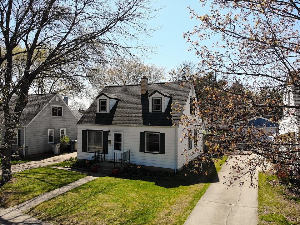 2nd image of 3457 N 97th St