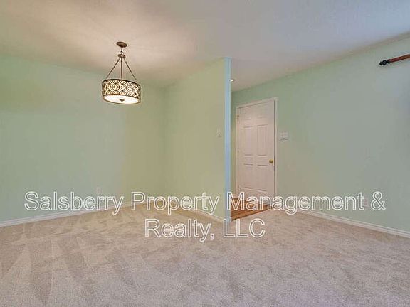 3rd image of 8511 Westover Ct APT 137