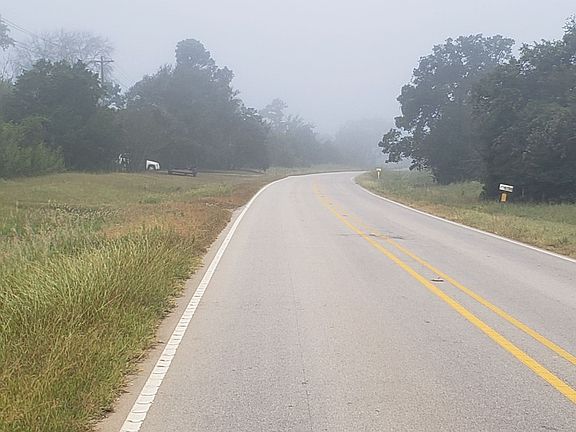 4th image of 3709 S Highway 304